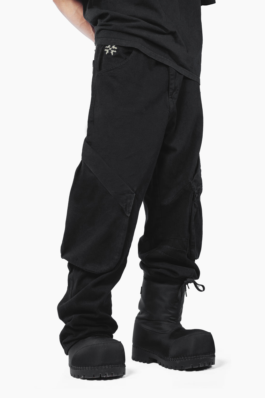 SHADE CARGO PANTS BLACK UNISEX