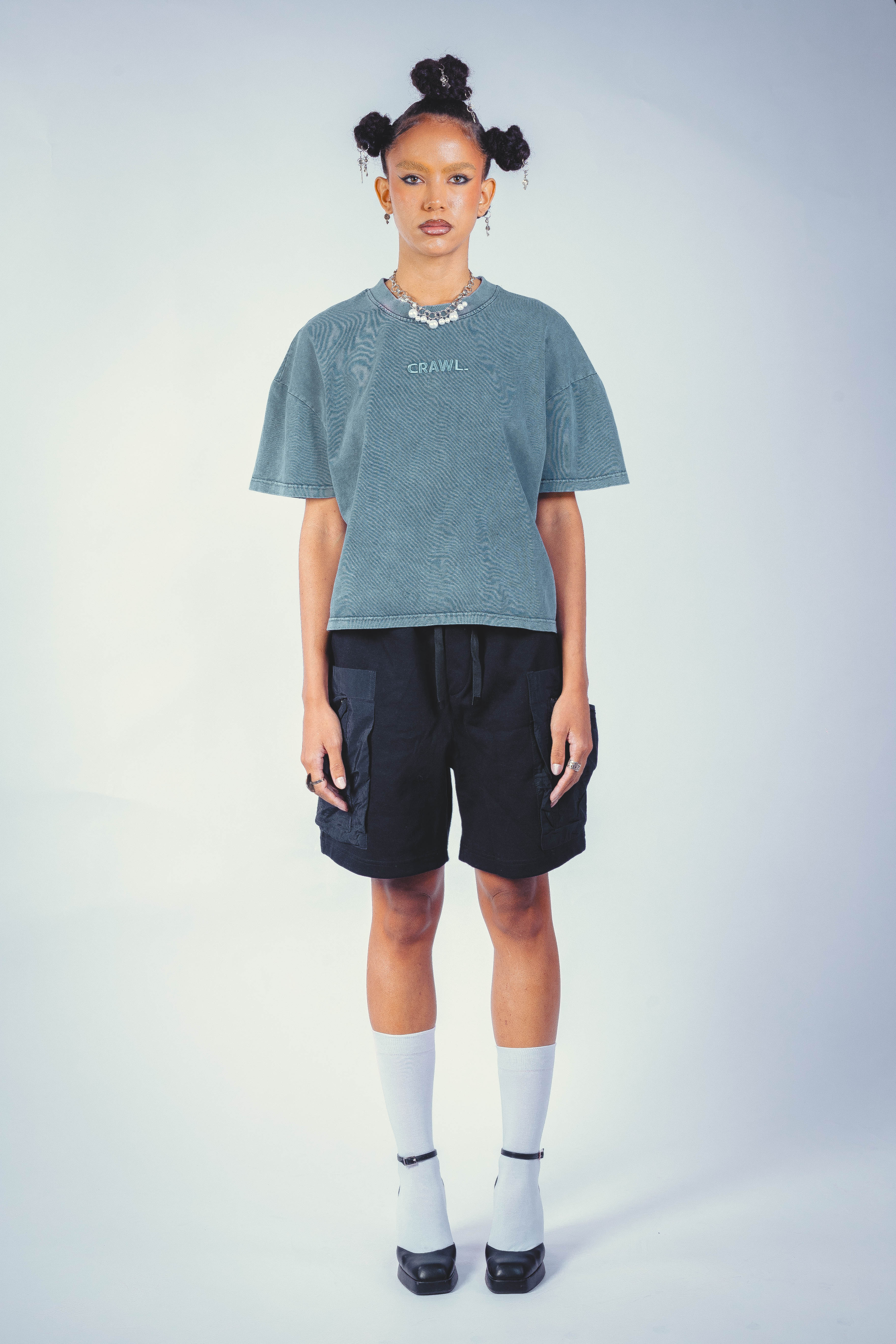 SHADE CARGO SHORTS BLACK UNISEX