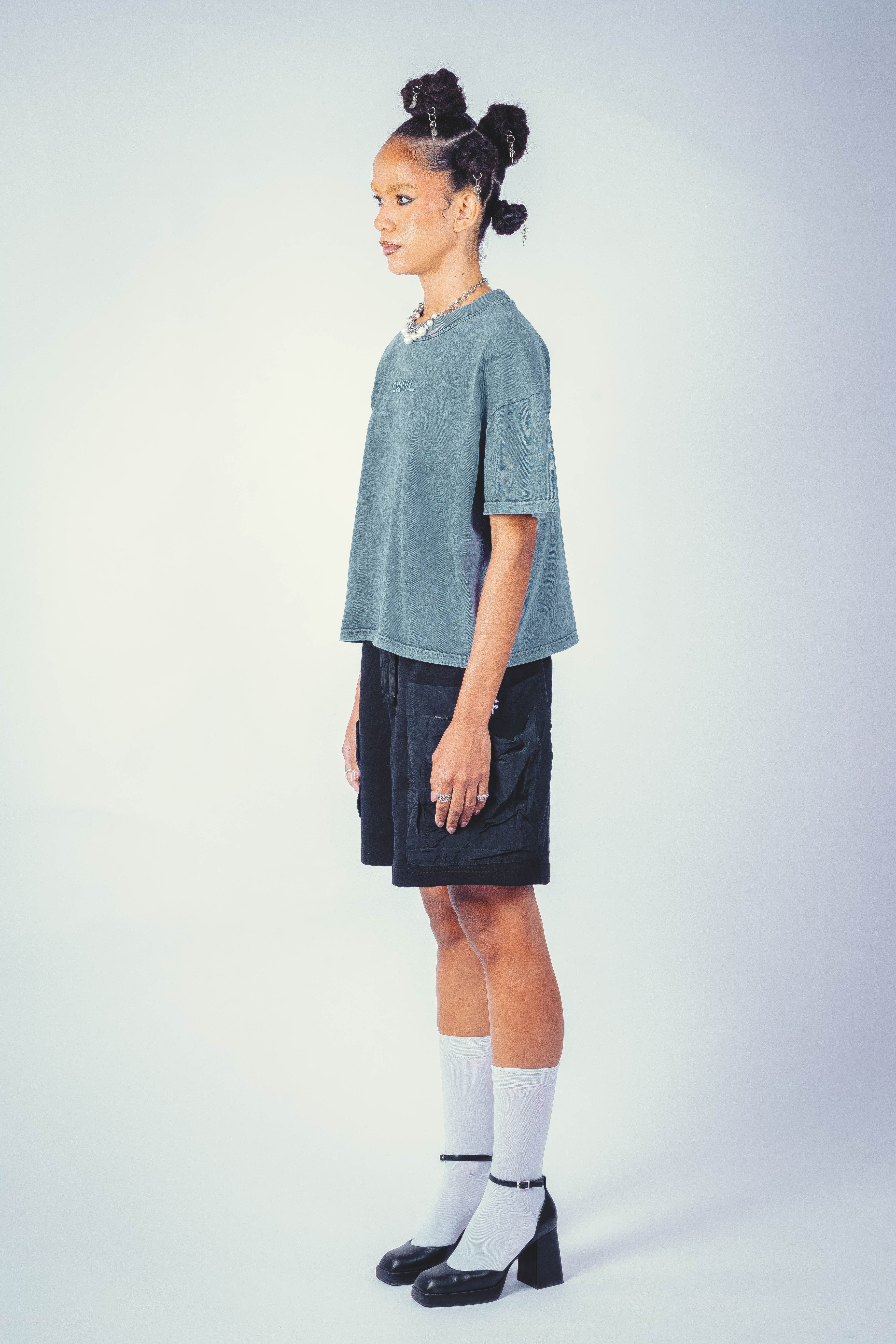 SHADE CARGO SHORTS BLACK UNISEX