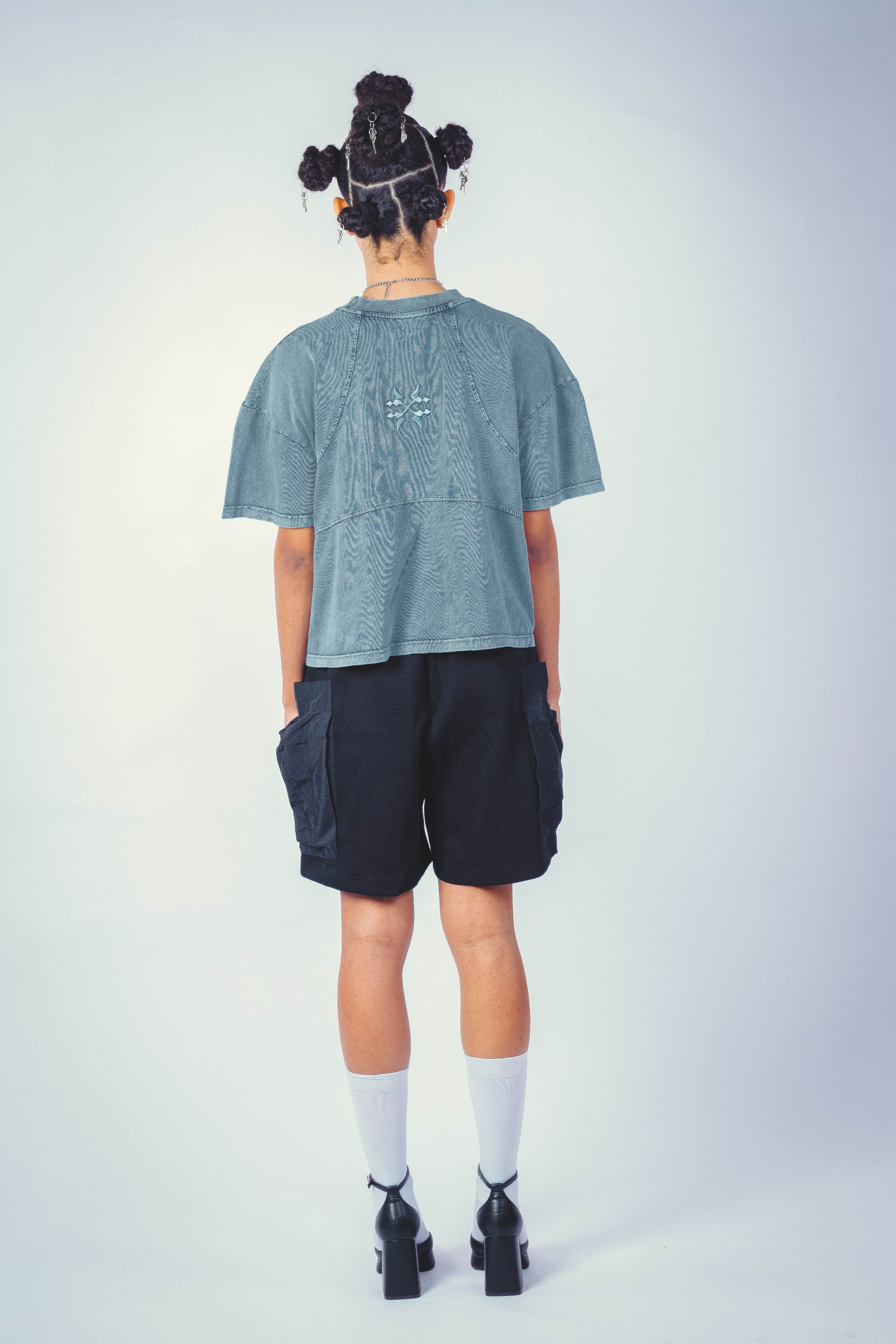 SHADE CARGO SHORTS BLACK UNISEX