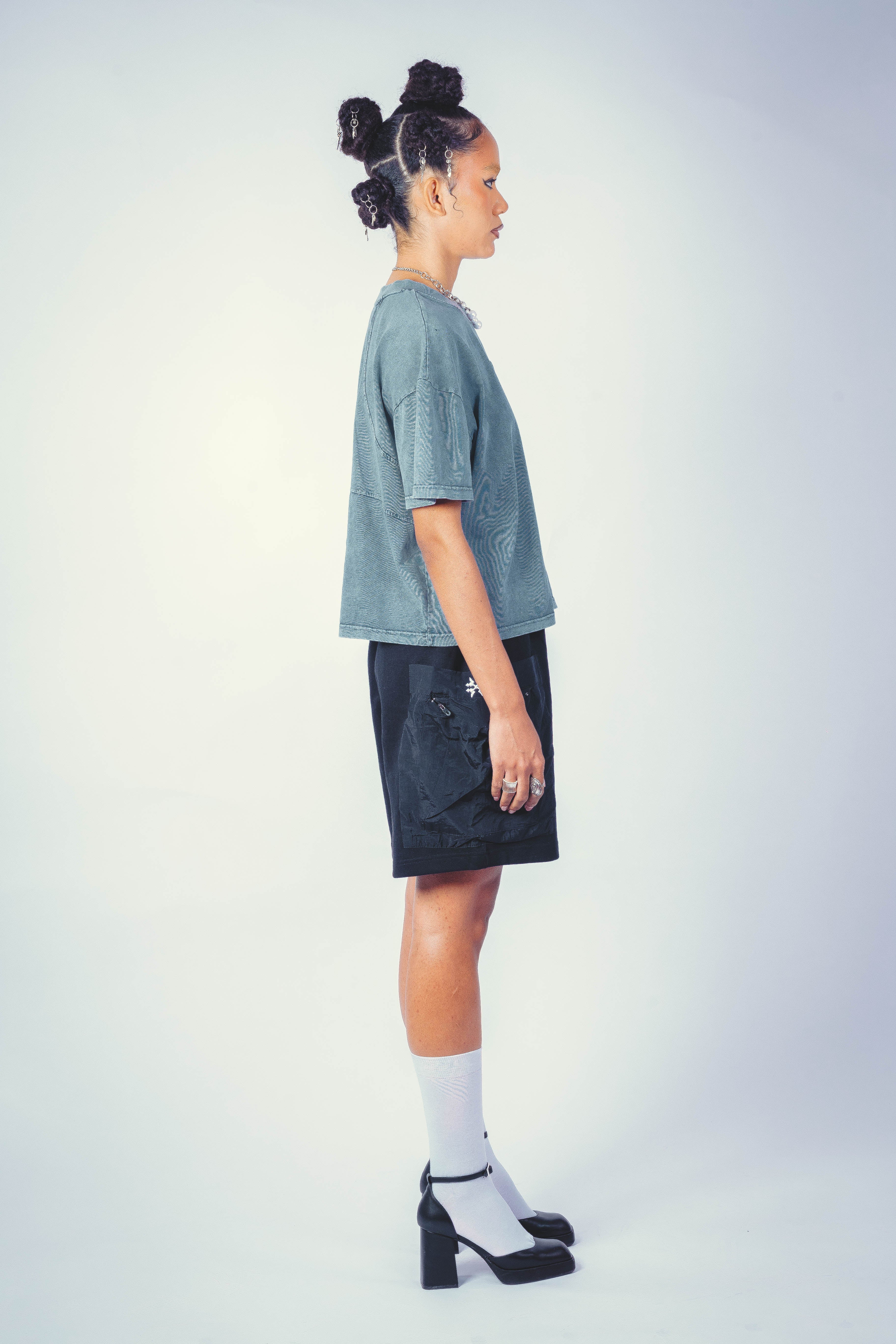 SHADE CARGO SHORTS BLACK UNISEX