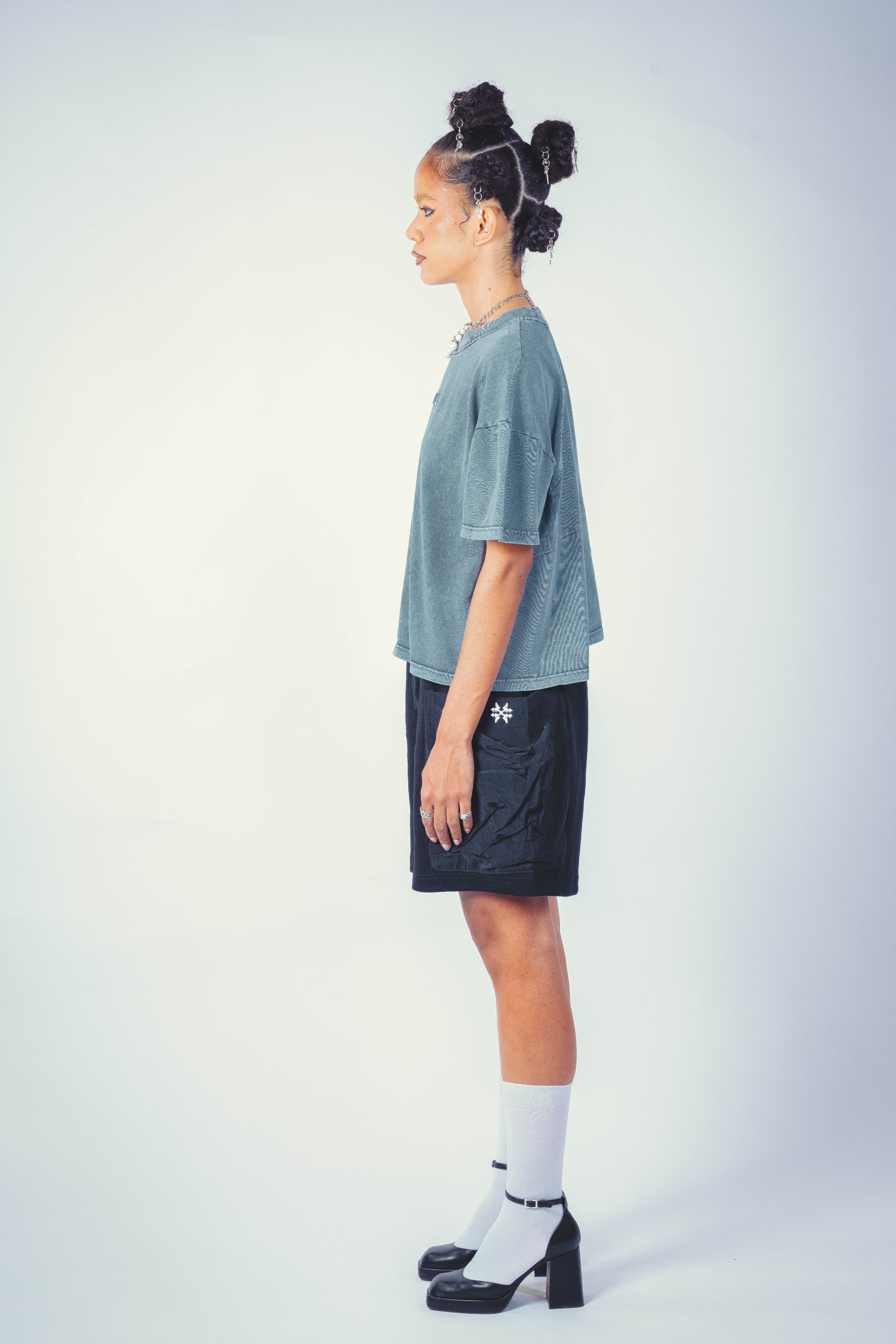 SHADE CARGO SHORTS BLACK UNISEX